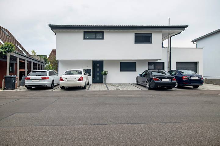 Apartamento entero, Apartamento 'Dino' con terraza privada y Wi-Fi in Wannental, Lindau