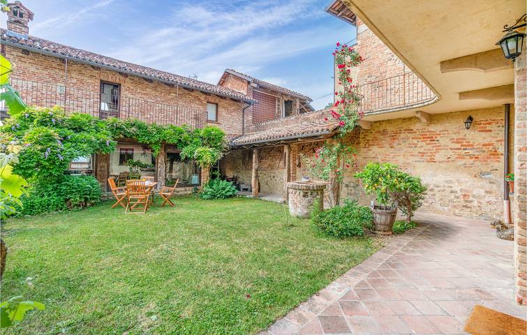 Appartamento di 120mq con Wi-Fi, giardino e cucina in Aramengo, Provincia d'Asti
