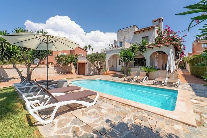 Ferienhaus für 12 Personen, mit Terrasse und Garten in Badia Gran