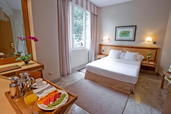 Hôtel pour 2 personnes, avec vue - 1