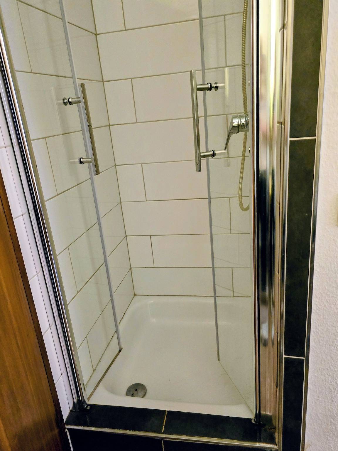 Ganze Wohnung, Monteurzimmer - Nähe Karlsruhe in Karlsbad (Baden), Kraichgau