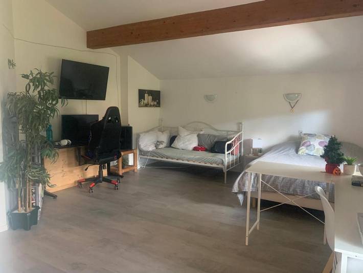 Maison d’hôte pour 4 personnes, avec Jacuzzi et Terrasse ainsi que Jardin et Piscine à Cluny
