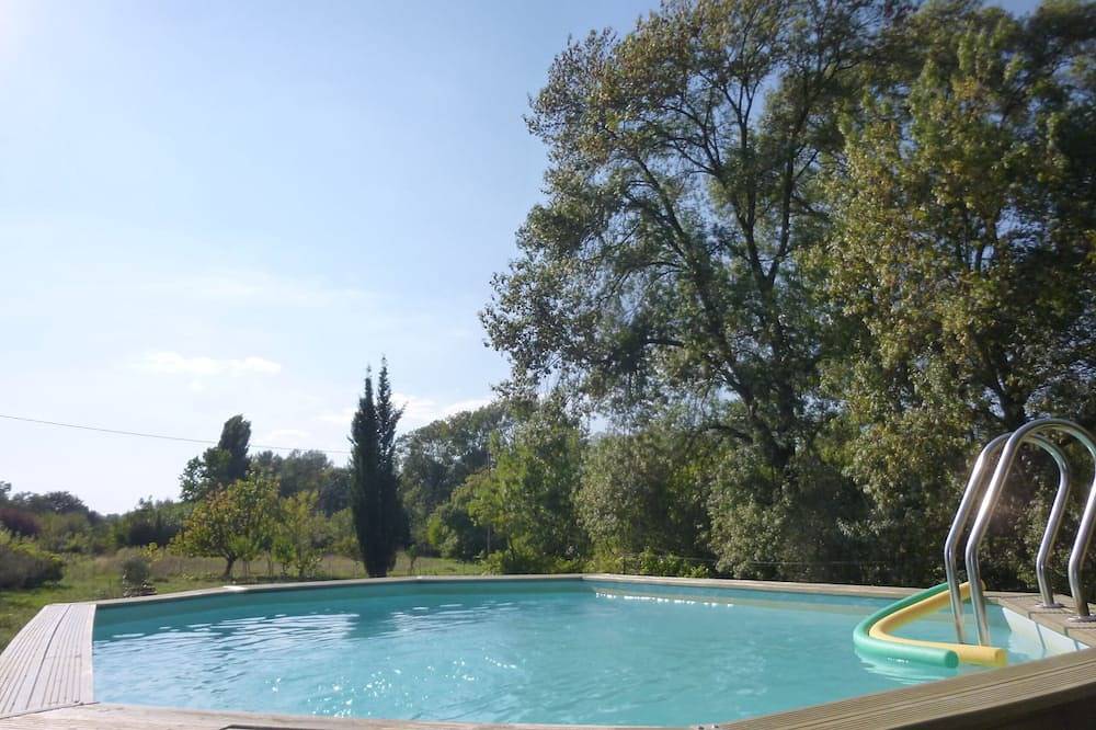 Country house with large garden and swimming pool in Carcès, Brignoles region