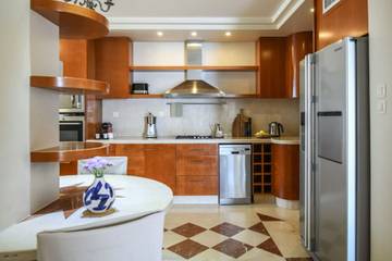 Vacation Rental for 10 Guests in Netanya, Center District (Israel), Picture 4