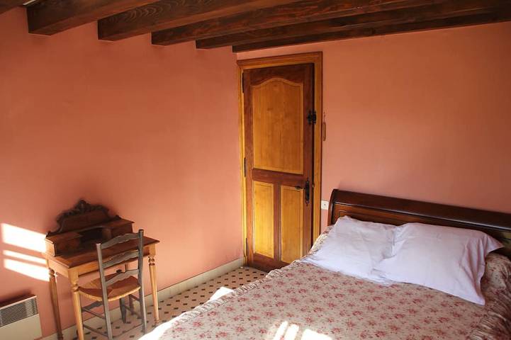 Location de vacances pour 14 personnes, avec jardin dans Jalogny - 4