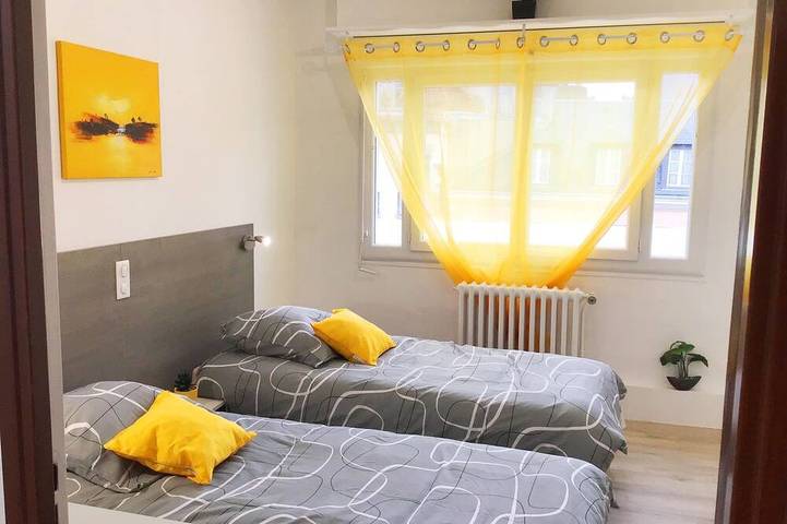 Apartamento entero, Apart T6 140 m2 con clim, aparcamiento, cerca del Santuario in Lourdes (Altos Pirineos), Altos Pirineos