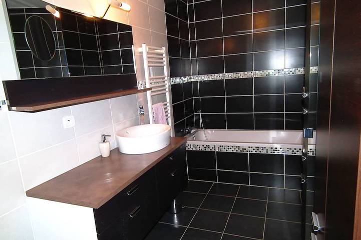 Location de vacances pour 5 personnes, avec jardin à La Crau - 4