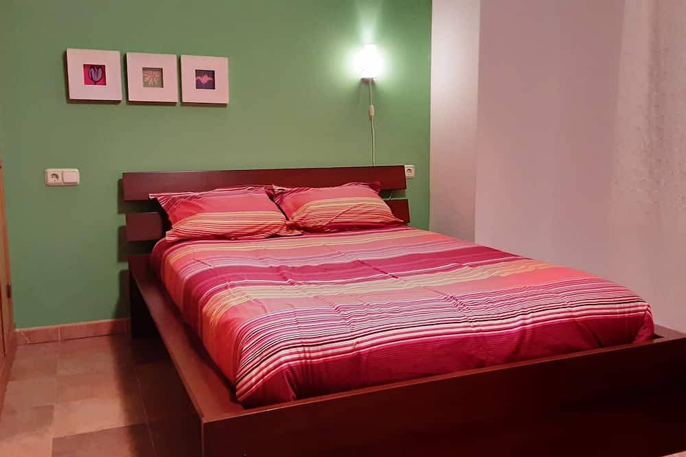 Casa rural (alquiler íntegro) La Alcubilla para 10-12 personas in Astudillo (desambiguación), Provincia de Palencia