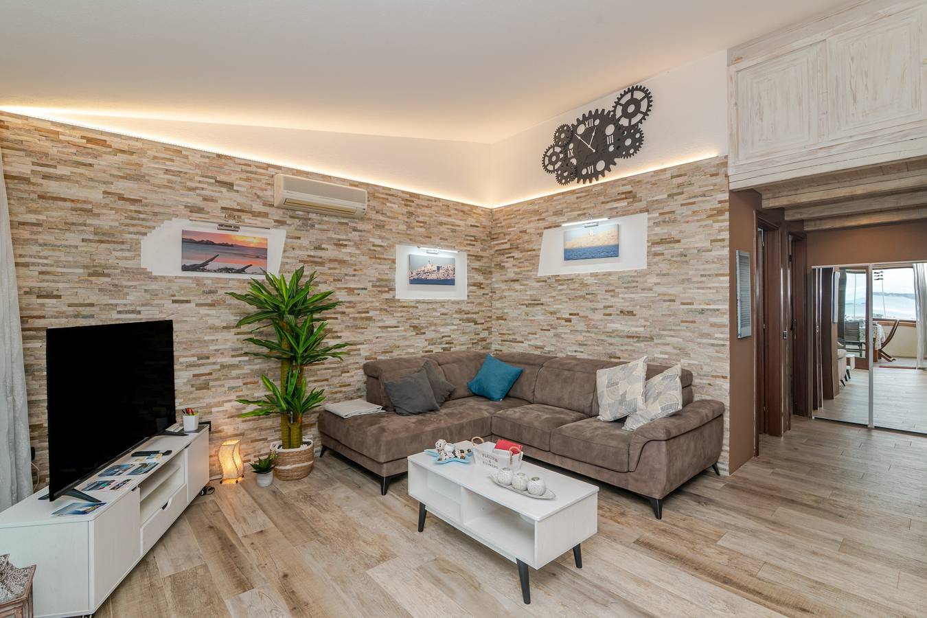 Casa Vacacional 'Nuevo Ático Stella Maris Palau' con Vistas al Mar, Wi-Fi y Aire Acondicionado in Palau (town), Palau (Cerdeña)