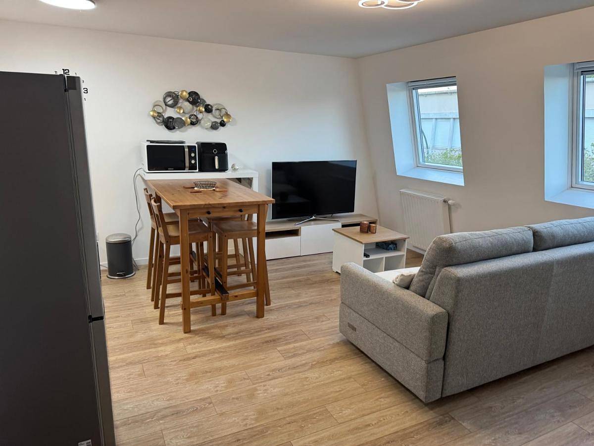 Appartement entier, One-Bedroom Apartment in Bonneuil-sur-Marne, Val-de-Marne