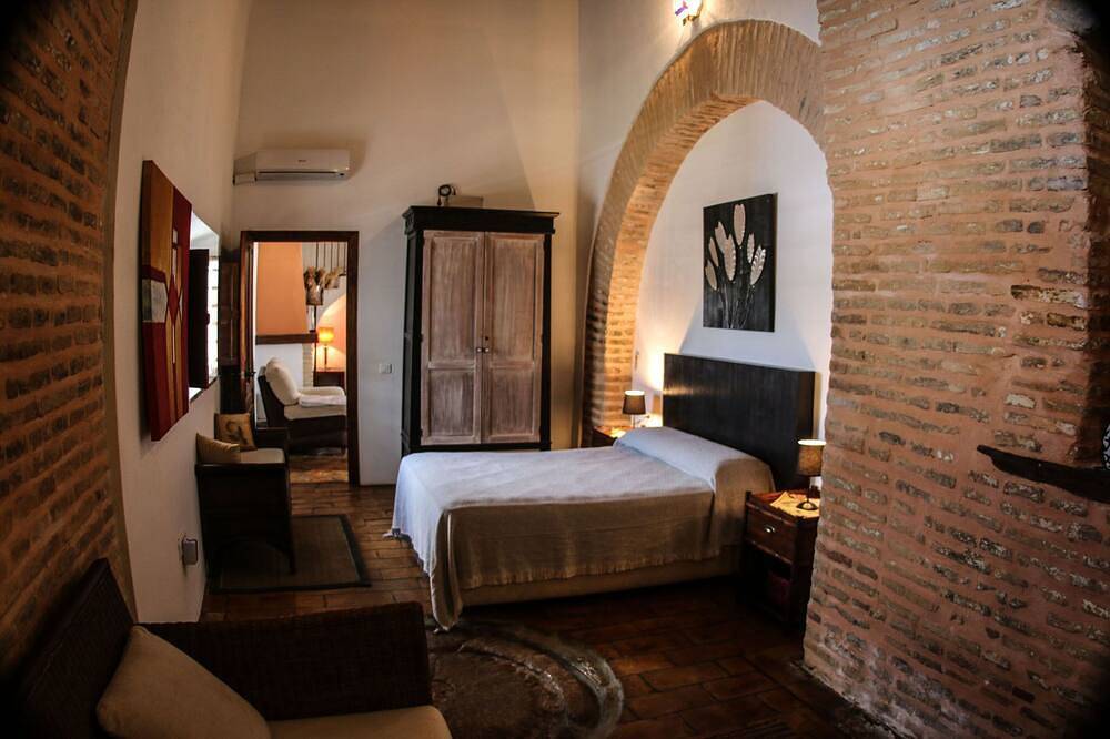 Rural house Hacienda de la Palma for 14 people in Écija, Sevilla Provinz