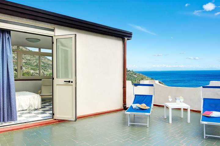 Agriturismo per 6 persone, con Balcone e Terrazza nonché Giardino in Napoli e dintorni