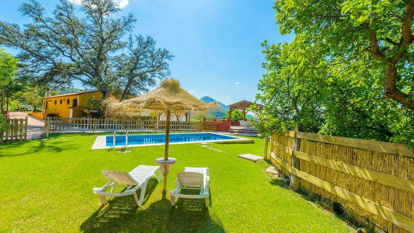 Chalet para 16 personas, con piscina y balcón/terraza, Se admiten mascotas en Provincia de Jaén - 2