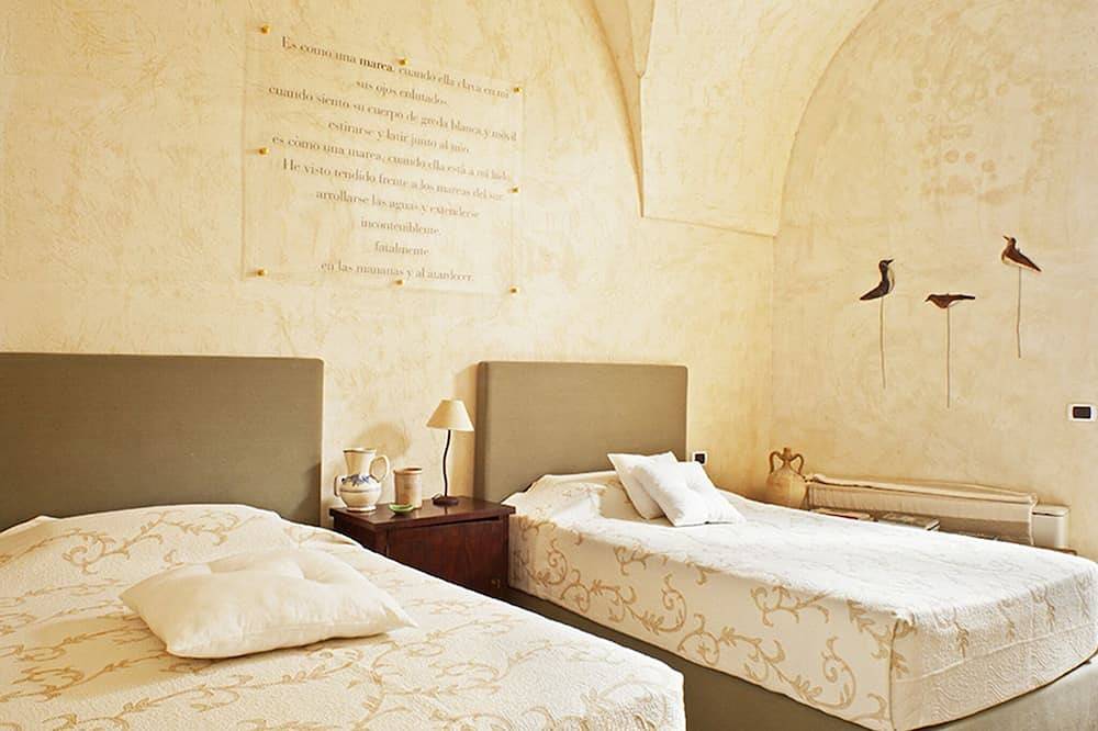 Antica Locanda + Apartmentkomplex, 2 Swimmingpools, großer Garten in Diso, Lecce Provinz