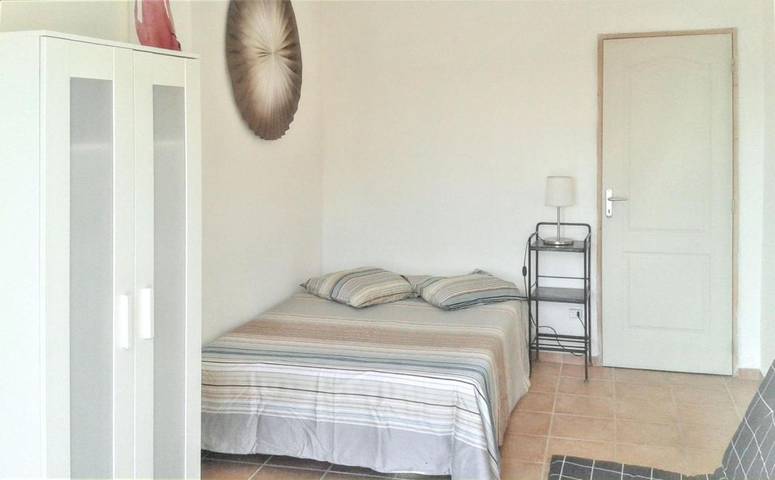 Location de vacances pour 8 personnes, avec piscine ainsi que jardin et terrasse, animaux acceptés à Orthoux-Sérignac-Quilhan - 3