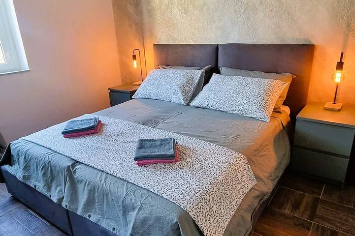 Appartamento intero, Bee Freeride Biker house in Magliolo, Alpi Liguri