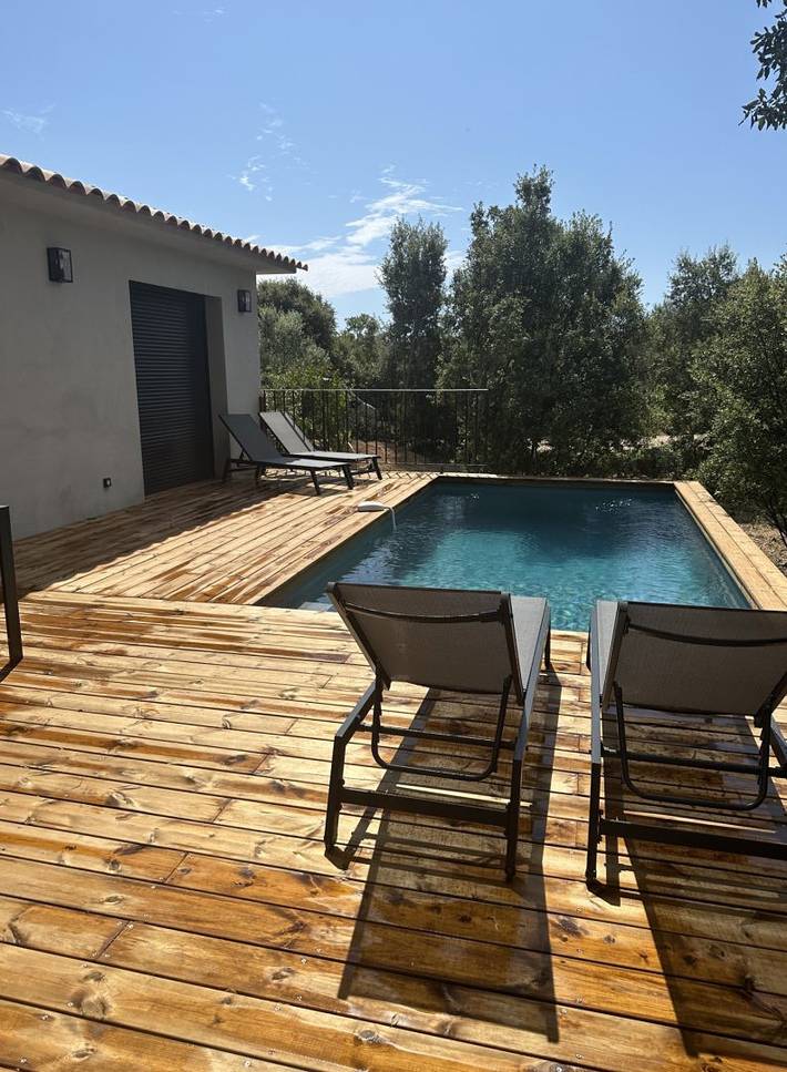 Gîte pour 6 personnes, avec terrasse et piscine, animaux acceptés à San-Gavino-di-Carbini - 3