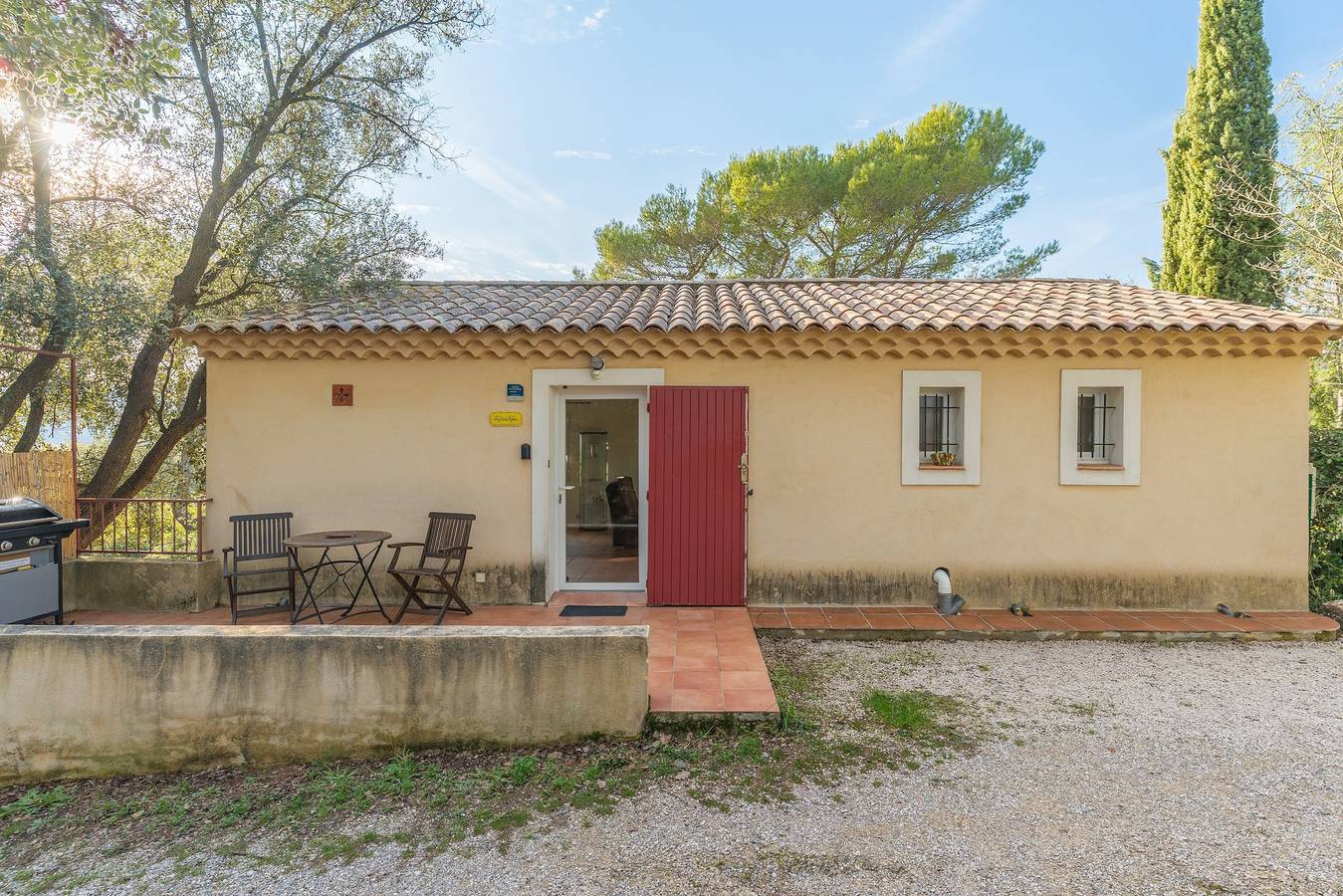 Maison de vacances 'Lou Jas Dé Raféou - Gîte Raphaël' avec vue sur la montagne, Wi-Fi et climatisation in Le Tholonet, Région d'Aix-en-Provence