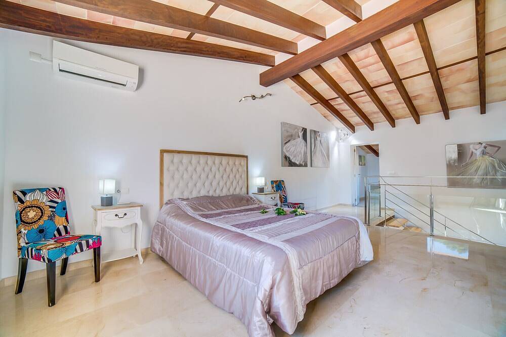 Finca in Mallorca Can Brivo with swimming pool in Jornets, Sencelles