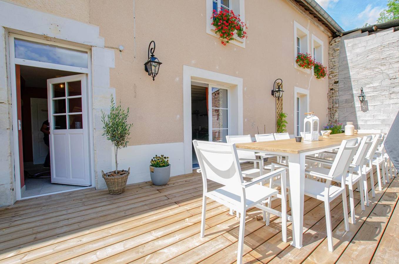 Le Clos de la Ferme in Aube (desambiguación)