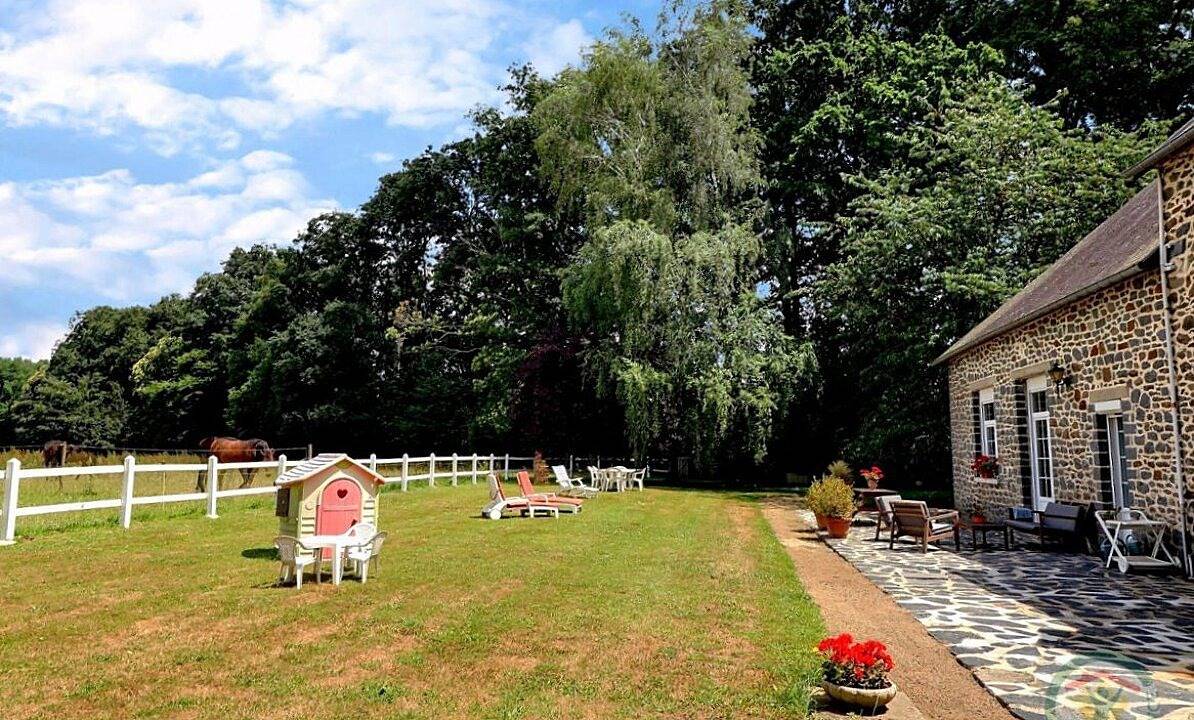 Le Lézard tranquille - Domaine de la Bourbansais - Chambre 1 in Pleugueneuc, Région de Saint-Malo