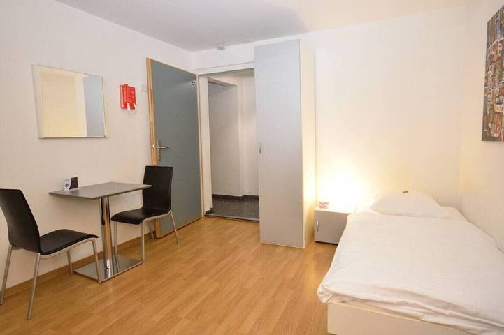 Ganze Wohnung, Practical studio at trendy location in Zürich, Bezirk Zürich