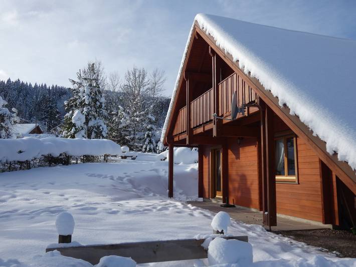 Chalet pour 4 personnes, avec vue et jardin, animaux acceptés