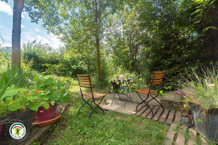 Gîte pour 3 personnes, avec Terrasse et Jardin dans l' Isère - 2