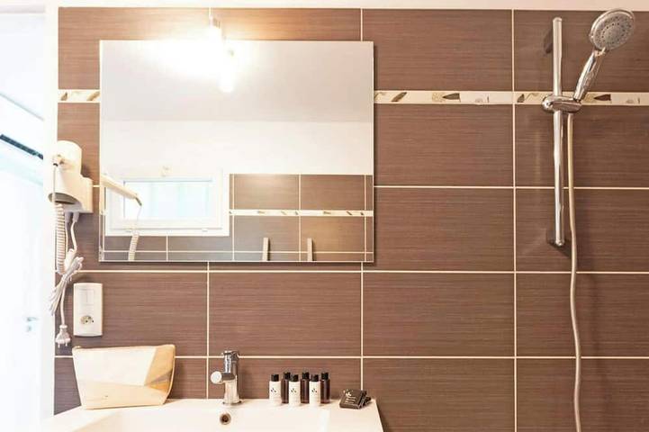 Gîte pour 6 personnes, avec jardin, animaux acceptés dans Plage de La Fossette - 4