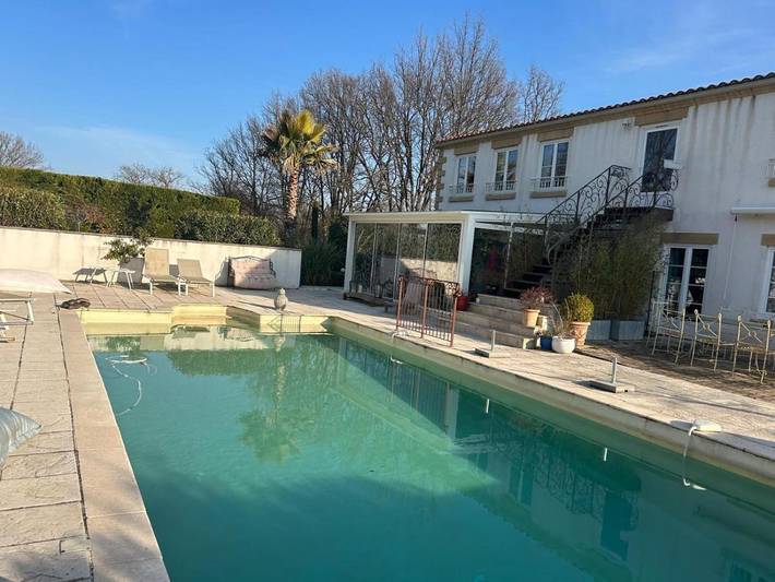 Casa de vacaciones para 6 personas, con jardín además de piscina y jacuzzi - 1