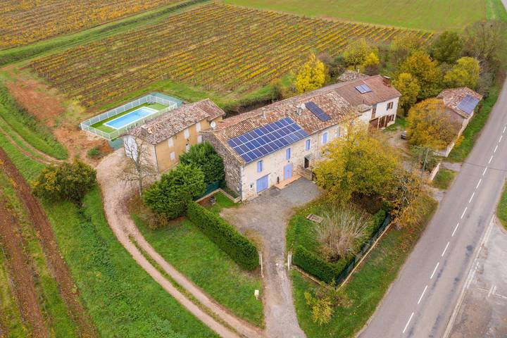 Maison de vacances pour 10 personnes, avec Terrasse ainsi que Jardin et Piscine à Castelnau-de-Montmiral