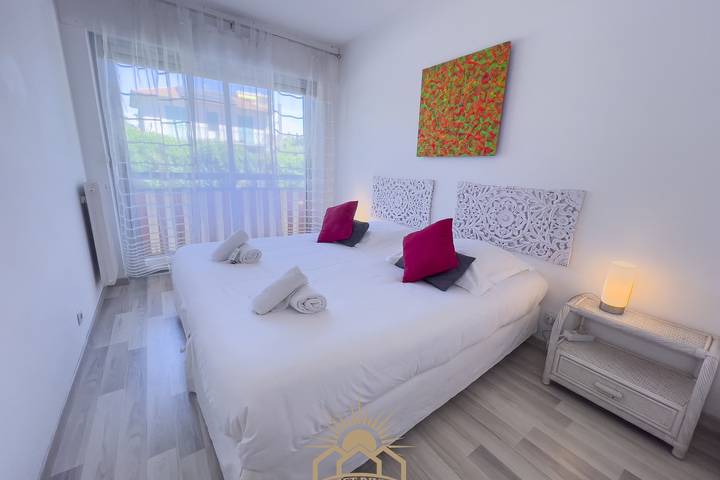 Gîte pour 4 personnes, avec balcon, adapté aux familles à Le Cannet - 4