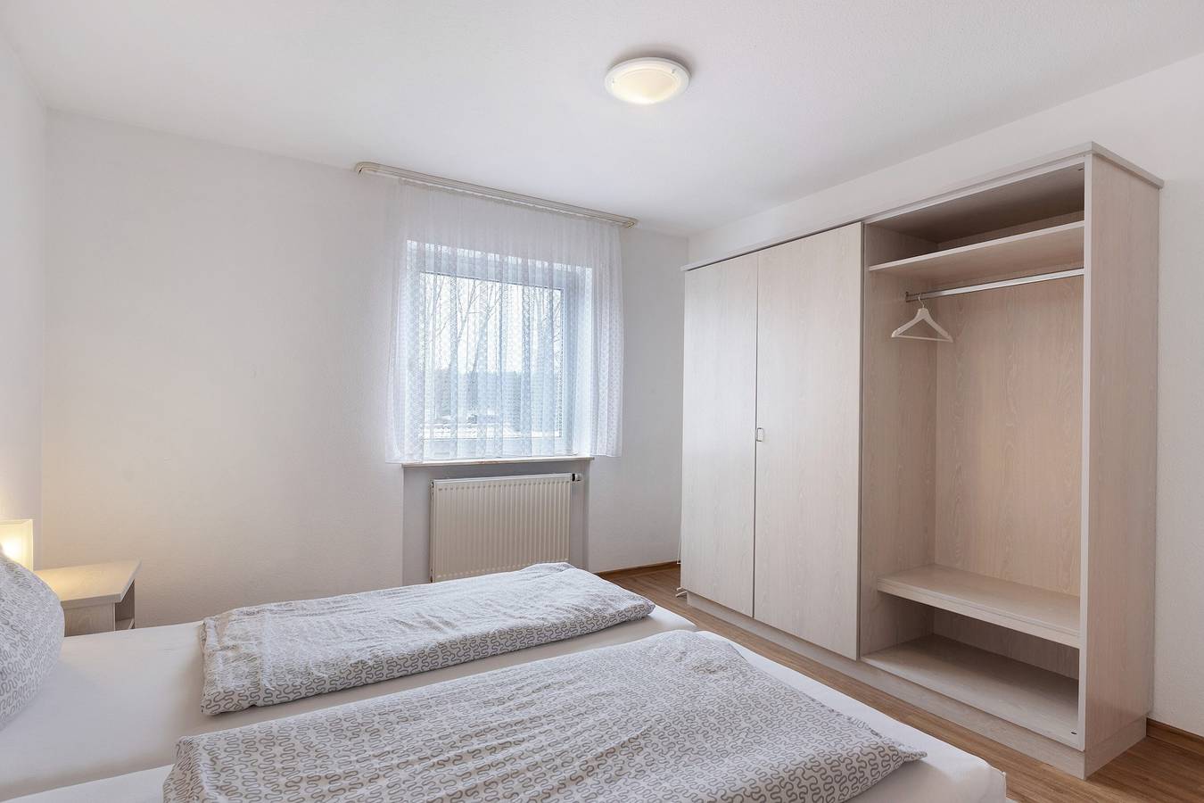 Ganze Wohnung, Apartment 26 mit Dreiweltencard und Balkon - nur 2 Gehminuten vom Solemar entfernt in Bad Dürrheim, Mittlerer Schwarzwald