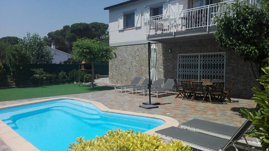 Casa rural para 8 personas, con terraza en Vidreras - 2