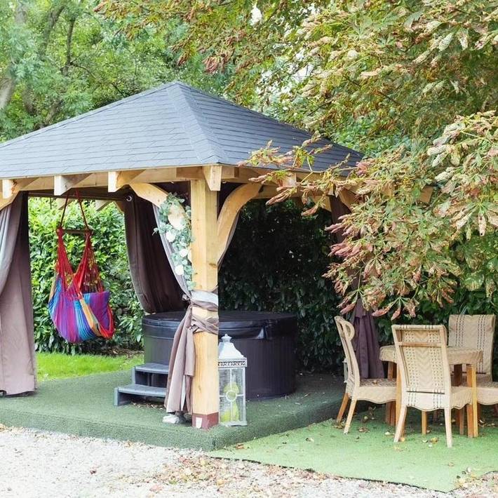 Holiday rental for 4 people, with Hot tub and Garden in Dundalk