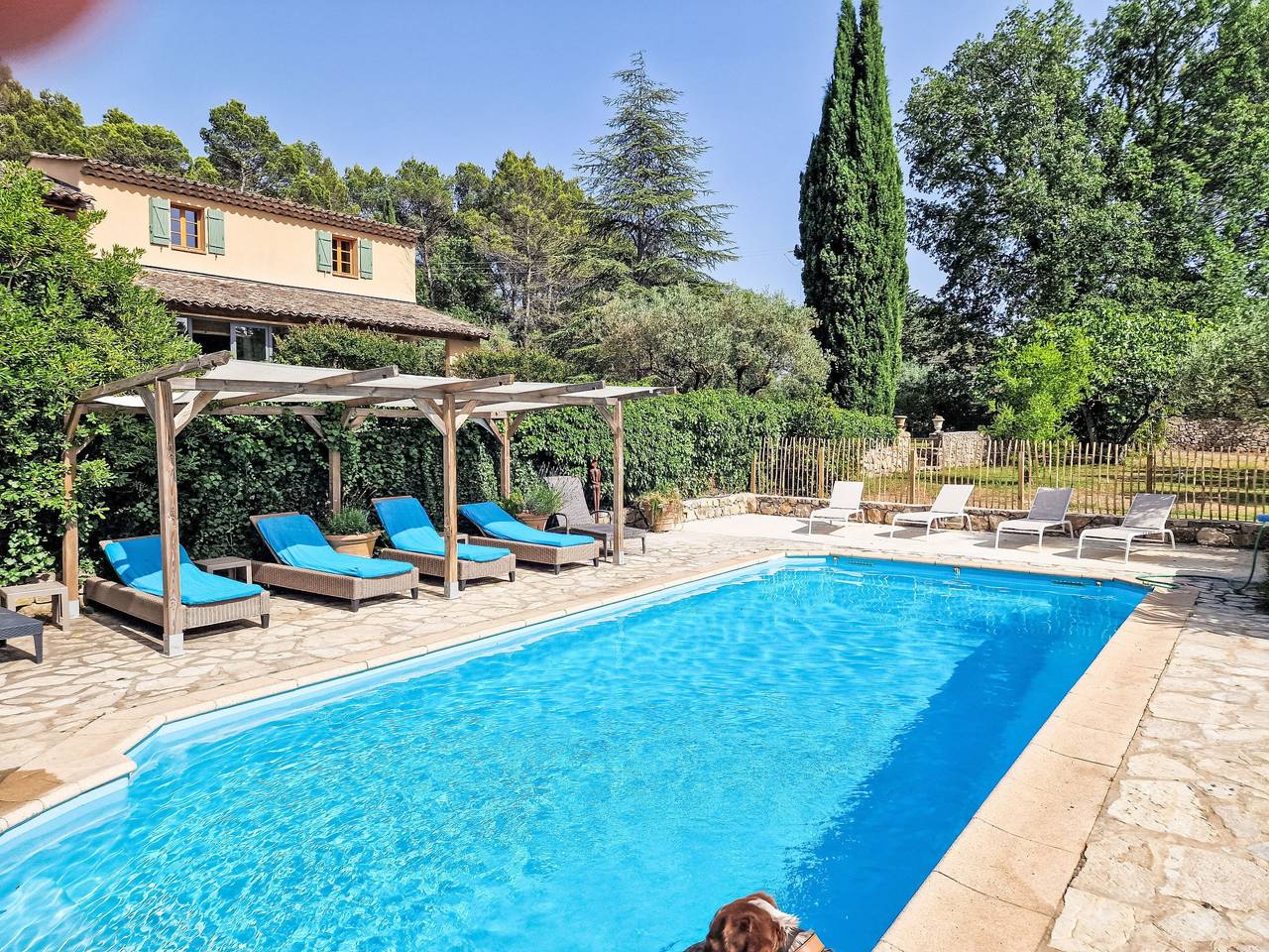 Klimatisiertes Mas Les Heures Bleues mit Pool in Lorgues, Region de Draguignan