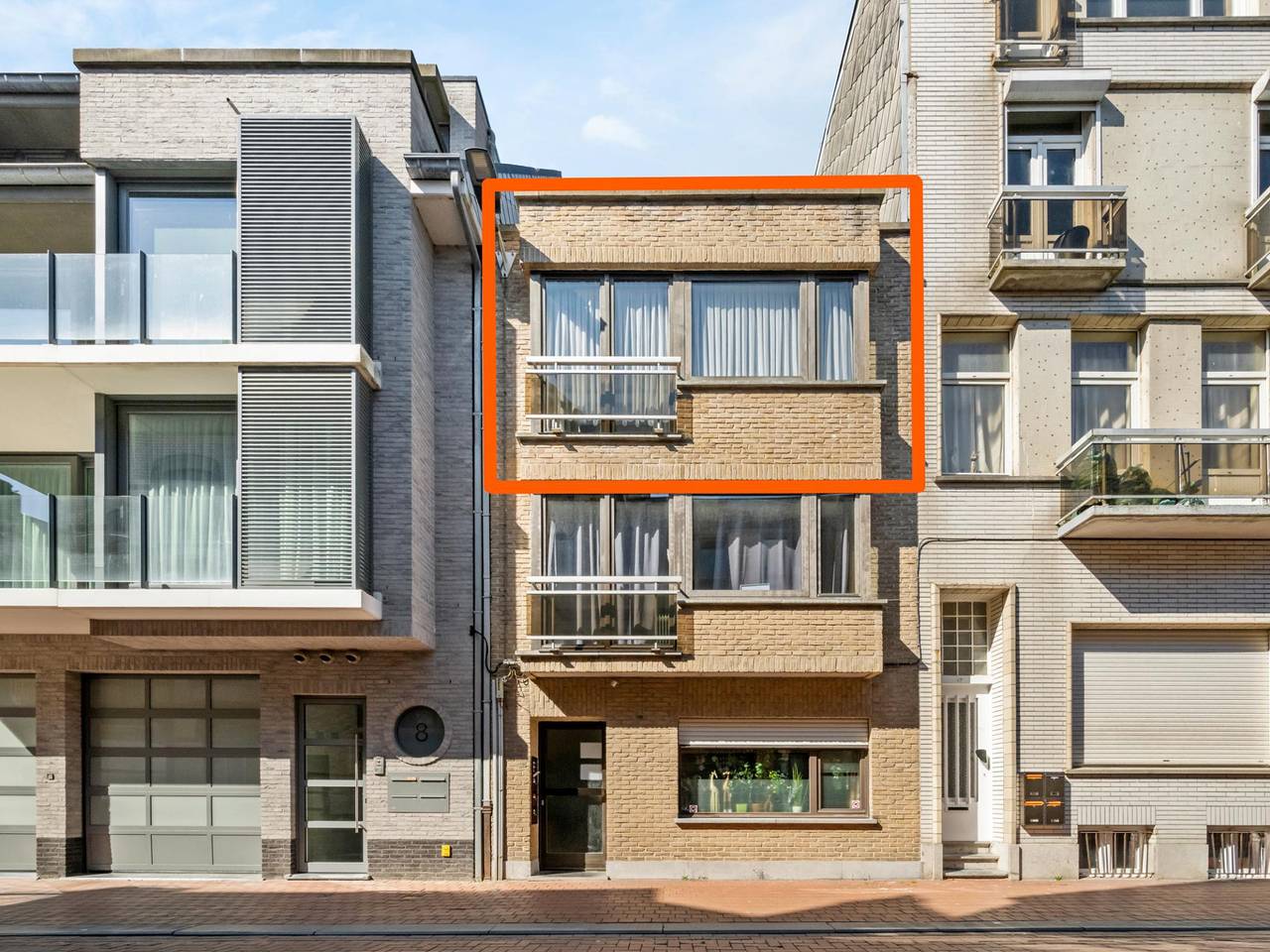 Entire apartment, Spacious Duplex Apartment in Blankenberge in Blankenberge, Belgian Coast