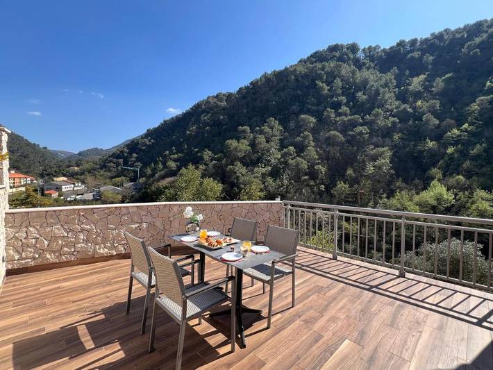 Gîte pour 2 personnes, avec jardin et jacuzzi à La Trinité - 4