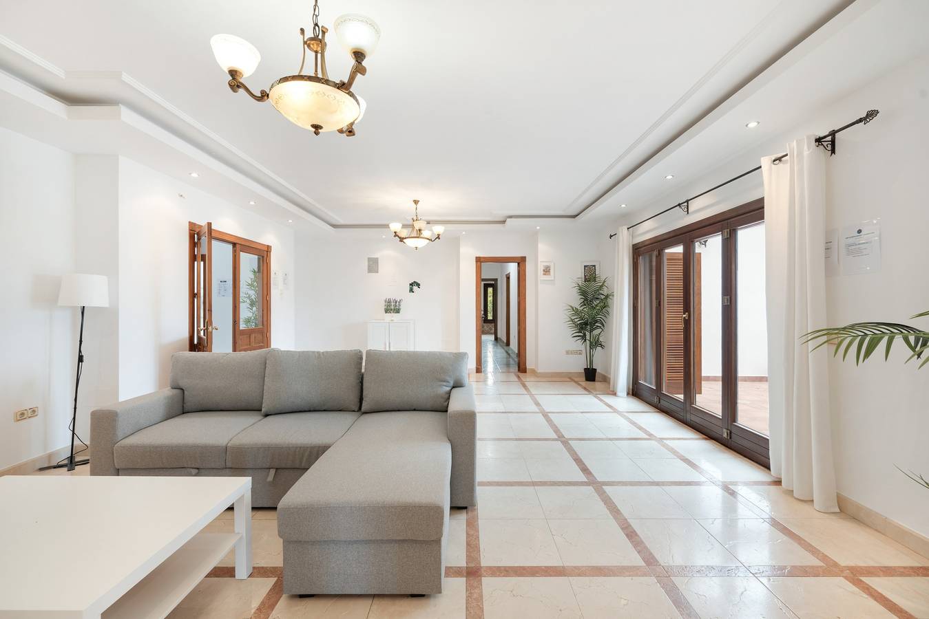 Villa „Mirador“ mit Gemeinschaftspool, Wlan und Klimaanlage in Coín, Málaga Provinz