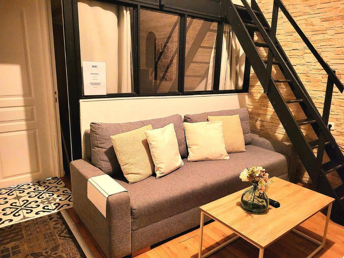Appartement entier, Two-Bedroom Apartment in Écharcon, Essonne