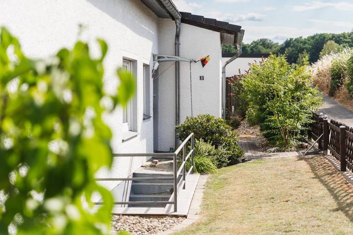Ferienhaus für 4 Personen, mit Terrasse und Garten sowie Sauna