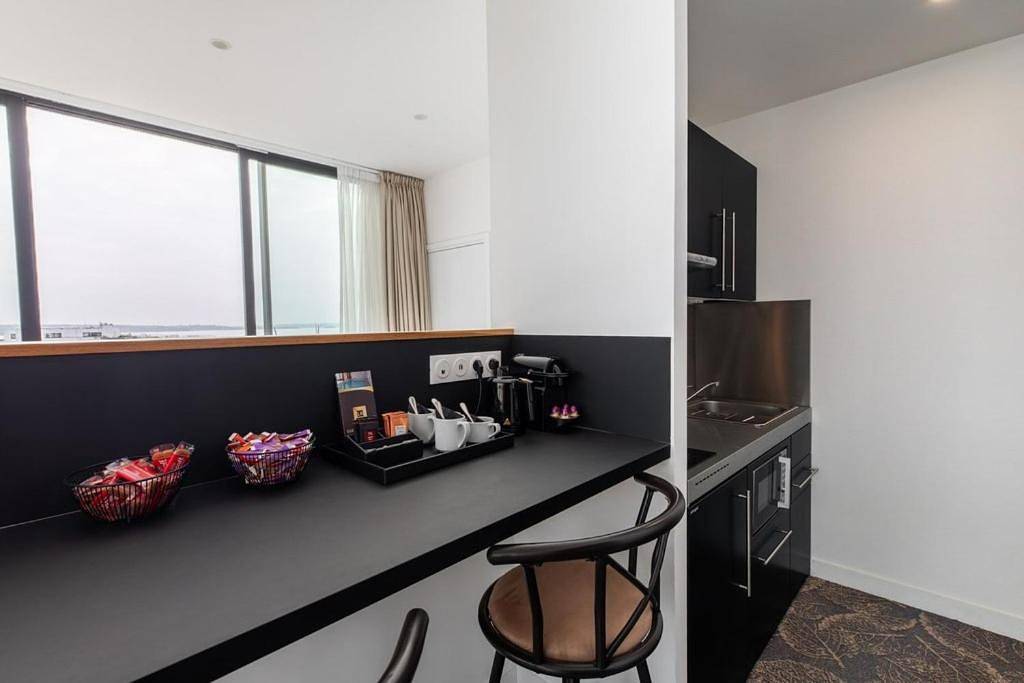 Le Barracuda & Spa, pieds dans l'eau, vue mer, espace bien-être offert in Brest, Région de Brest