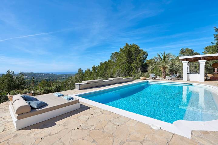 Casa vacanza per 12 persone, con piscina e vista oceano nonché giardino e terrazza in Sant Joan de Labritja