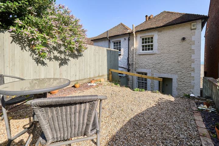 Holiday home for 3 people, with garden, with pets in Kent