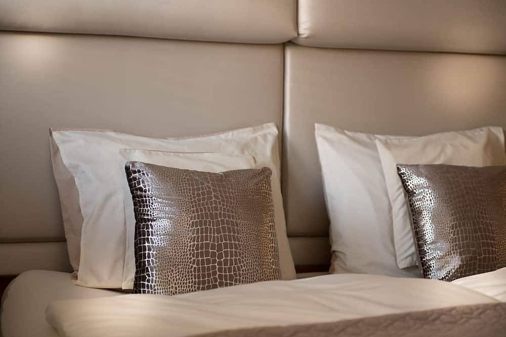 Geheel appartement, Luxe appartement in het hart van het centrum van Volendam 30 meter van de haven. in Volendam, Markermeer