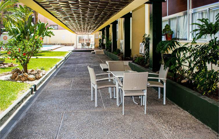 Apartamento de férias inteiro, Apartamento com vista para o mar, com ar condicionado, estacionamento e terraço in La Carihuela, Torremolinos