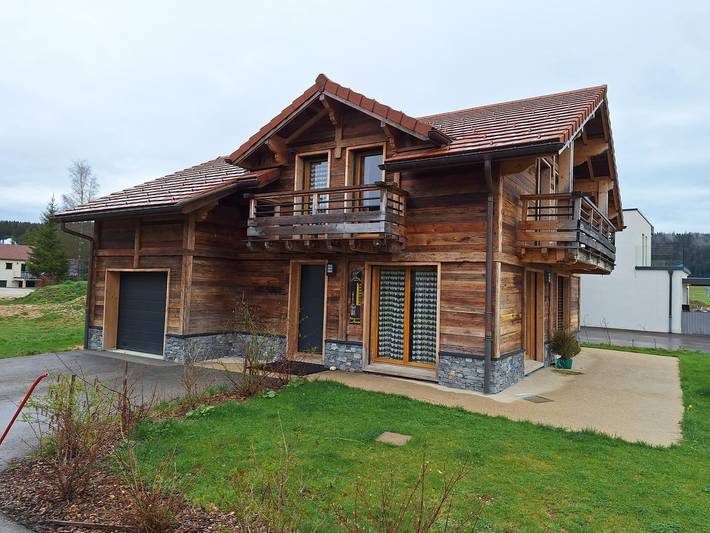 Gîte für 9 Personen, mit Terrasse und Garten sowie Ausblick in Morbier