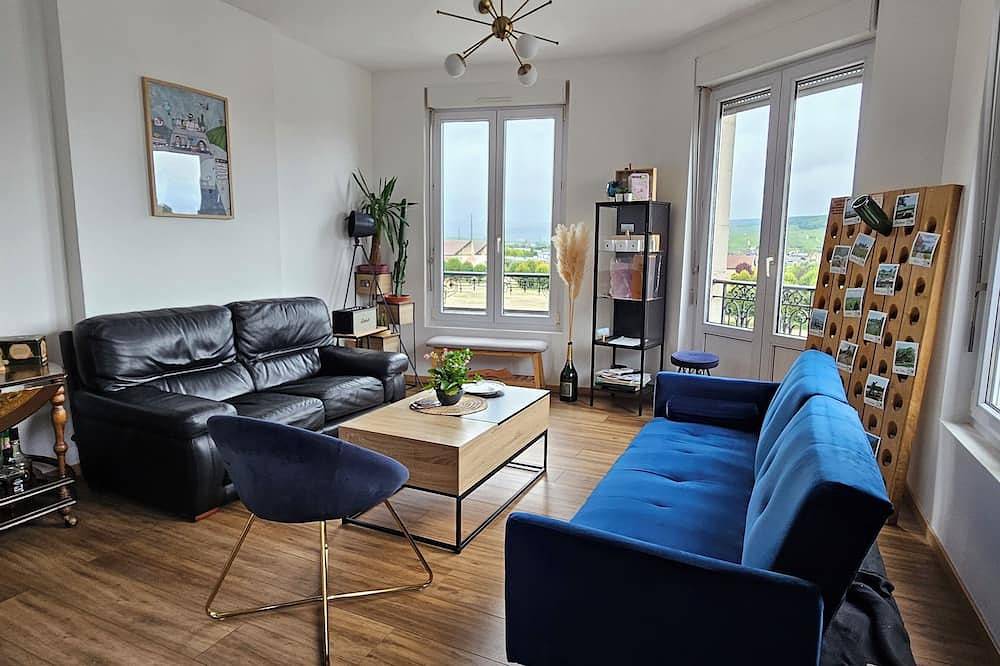 Apartamento entero, Apartment with breathtaking vineyard views in Epernay in Épernay, Marne
