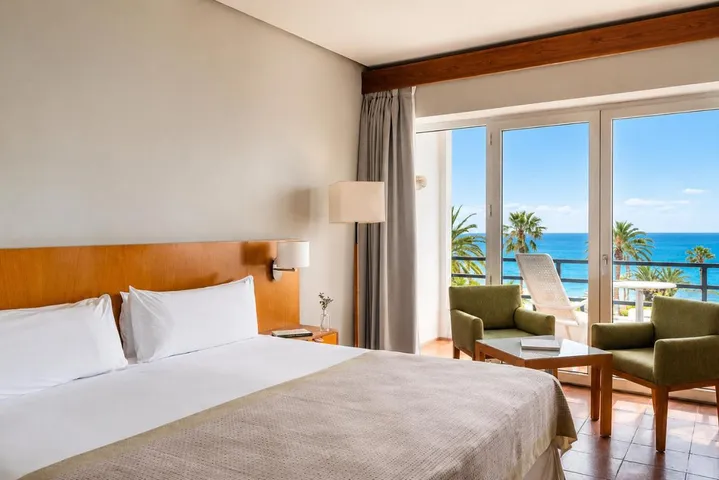 Hotel for 2 people, with garden and pool, with pets - 1