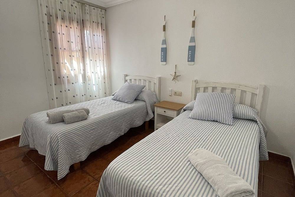 Casa adosada a 150 metros de la playa con piscina privada in Los Narejos, Mar Menor
